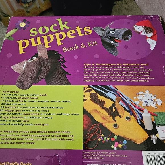 Let's Make Sock Puppets Book & Kit By Mud Puddle Books New - Picture 3 of 4